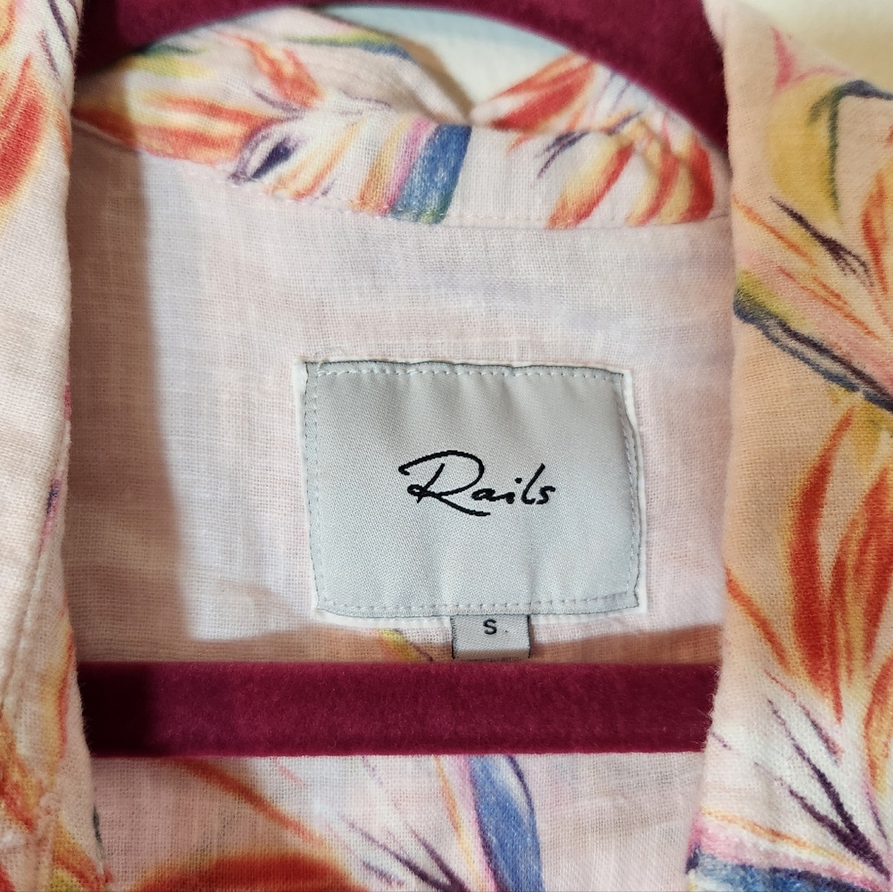 RAILS Whitney Button Down in Blush Birds Of Paradise - Picture 6 of 8